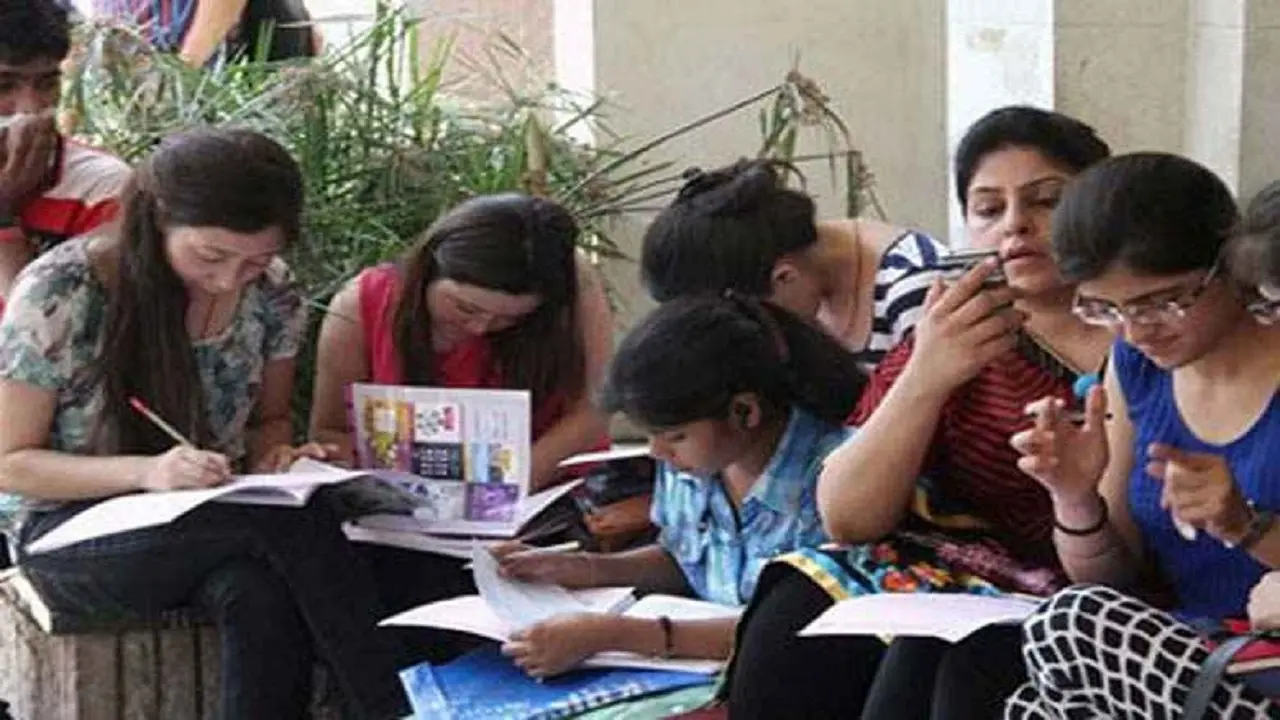 UGC: डिग्री, डिप्लोमा में अब समय की बाध्यता खत्म करने के लिए प्रस्ताव तैयार, यूजीसी जारी करेगा नया नियम