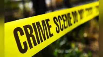बेटे को पीट रही थी मां, भीड़ में घुसकर बच्चा ले भागी ऑटो सवार महिला