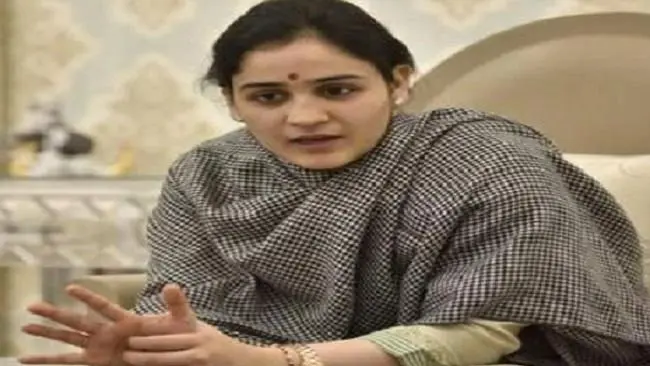 UP: जो मठ भेज रहे थे, उनपर लठ बजाने का काम करेंगे CM योगी- अपर्णा यादव ने अखिलेश यादव पर कह दी बड़ी बात