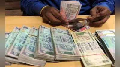 गांजा तस्कर के घर छापेमारी में नौ लाख रुपये बरामद, उत्पाद विभाग की टीम ने की कार्रवाई