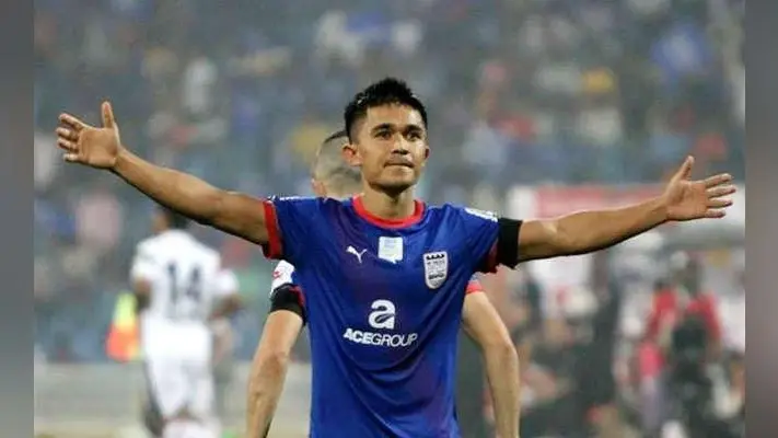 फीफा प्रतिबंध की धमकी पर सुनील छेत्री ने खिलाड़ियों को दी खास सलाह, कहा- ज्यादा ध्यान मत दो