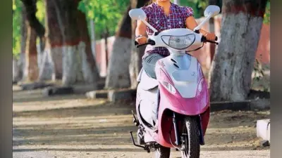 पटना में बढ़ रहा है इलेक्ट्रिक वाहनों का क्रेज, हर माह 350 इ-स्कूटी उतर रहीं सड़कों पर