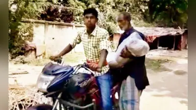 मानवता शर्मसार : घर से 25 किलोमीटर दूर था पोस्टमार्टम हाउस, शव लेकर जाना पड़ा बाइक से