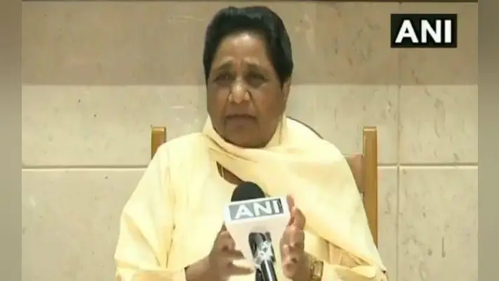 VIDEO : मायावती ने साधा योगी सरकार पर निशाना, कहा- यूपी में भय का माहौल, कानून व्यवस्था हो चुकी है ध्वस्त