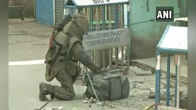 कोलकाता में बम विस्फोट, बच्चे की मौत, 10 घायल, दो की हालत गंभीर