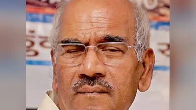 पटना : सीएम अहसास करा रहे कि दलितों का है शासन पर अधिकार : वशिष्ठ नारायण सिंह