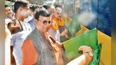 मेमू ट्रेन का परिचालन शुरू, सुदर्शन भगत ने दिखायी हरी झंडी, कहा रांची-टोरी रूट से राजधानी एक्सप्रेस भी चलवायेंगे