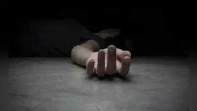 औरंगाबाद: मां के साथ सो रही युवती का शव सुबह घर से एक किलोमीटर दूर मिला, जानें क्या है मामला…