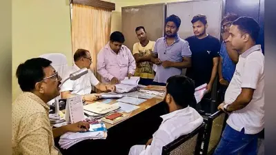आरा : परीक्षा केंद्र पर पता चला दाखिला है अवैध, आरा में आक्रोशित छात्रों ने किया हंगामा