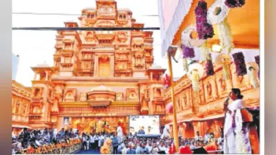 यहां फिल्म ”पद्मावत” के थीम पर बना है पूजा पंडाल