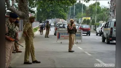 जम्मू कश्मीर में कड़ी सुरक्षा के बीच निकाय चुनाव के लिए मतदान जारी