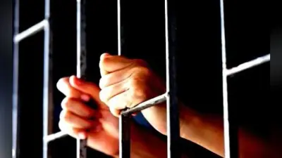 OMG : जेल से फरार हत्यारा मंदिर में सिखा रहा था भक्ति का पाठ, 14 साल बाद पुलिस ने किया गिरफ्तार