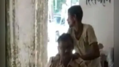 बिहार : कैमूर के थाने में दारोगा का ””मसाज पार्लर””, एसपी ने किया सस्पेंड