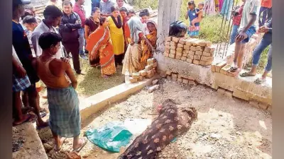 रांची : ईंट-पत्थर से कूच महिला की हत्या फिर सेप्टिक टैंक में अर्द्धनग्न हालत में डाल दिया शव, दुष्कर्म की आशंका