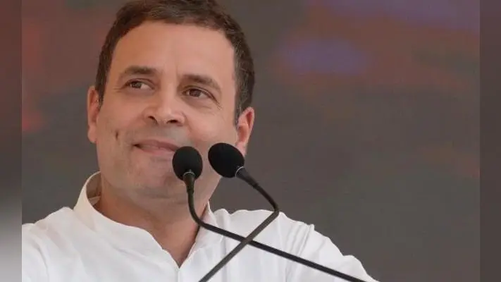 हमलावर हुए राहुल गांधी कहा, चौकीदार ने सीबीआई डायरेक्टर को हटाया क्योंकि राफेल की जांच हो रही थी