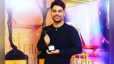 सबरंग भोजपुरी अवार्ड 2018 : देव सिंह को मिला निगेटिव रोल के लिए बेस्ट क्रिटिक अवार्ड