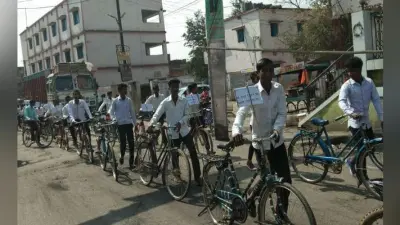 बड़कागांव : पर्यावरण संरक्षण की शपथ के साथ स्कूली बच्चों ने निकाली जागरुकता रैली