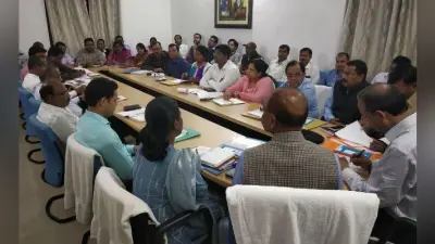 नीति आयोग के सदस्य पहुंचे लोहरदगा, अधिकारियों को दिया विकास का टास्क