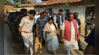मुख्यमंत्री रघुवर ने दिया वीर बुधु भगत के कच्चे मकान को पक्का बनाने का दिया निर्देश