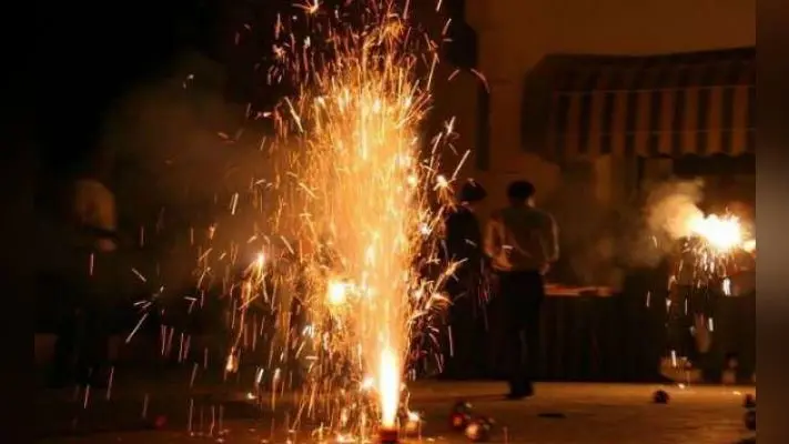 पटना : लड़ीवाले व बेरियम साल्टयुक्त पटाखों पर रहेगा प्रतिबंध