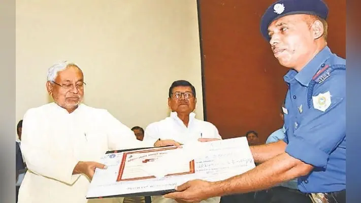 आधा बिहार सूखाग्रस्त, पेयजल संकट से निबटने की पूरी तैयारी: मुख्यमंत्री नीतीश कुमार