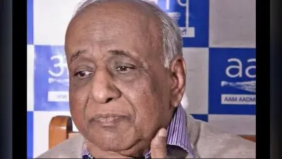 मनोज तिवारी के खिलाफ प्राथमिकी दर्ज करने की मांग