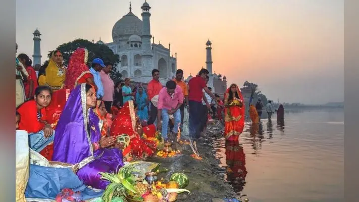 छठ विशेष : सविता का ही दूसरा नाम है छठी मैया, जो बच्चों को अकाल मृत्यु से बचाती हैं