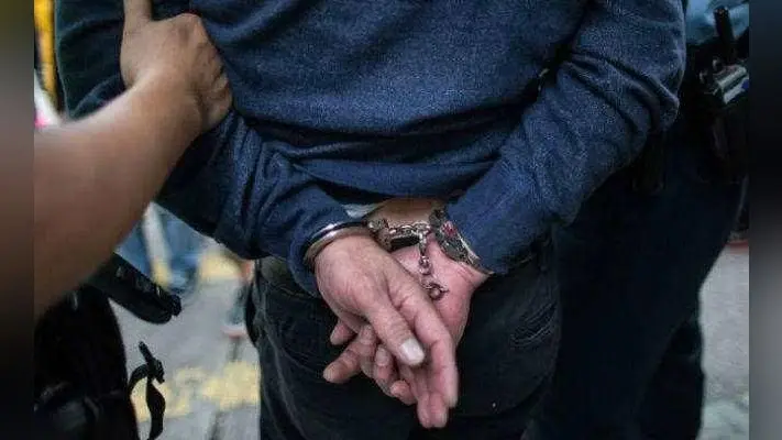 कोकीन संग फुटबॉल कोच हुआ गिरफ्तार