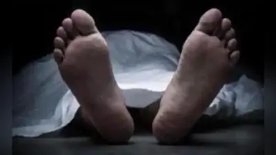 गिरिडीह : चलती गाड़ी से एक ही परिवार के चार को फेंका, मां व बेटे की मौत