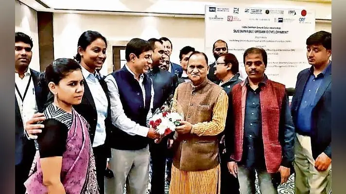 रांची : स्मार्ट सिटी निर्माण के दौरान पर्यावरण संतुलन पर भी देना होगा विशेष ध्यान : सीपी सिंह