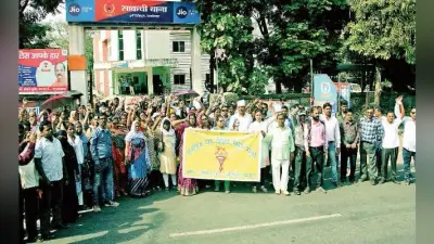 पारा शिक्षकों ने बीआरसी पर धरने के बाद साकची थाना में दी गिरफ्तारी