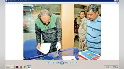 सेंट्रल बैंक में घुसे चोर, नहीं टूटा लॉकर, तो कैमरे चुराये