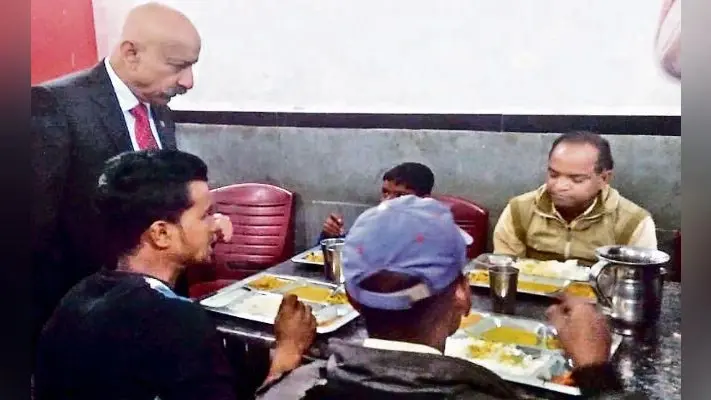 रांची : यात्री ने जीएम से की शिकायत, तो सुनायी देने लगी ट्रेन संबंधी घोषणा