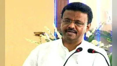 मेयर की कुर्सी पर बैठने से पहले फिरहाद ने की प्रशासनिक बैठक, शोभन को बताया योग ‘मेयर’
