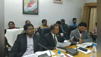गुमला : भ्रामक रिपोर्ट देने पर जिला कृषि पदाधिकारी को निदेशक ने भरी बैठक में लगायी फटकार