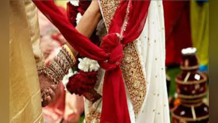 कोलकाता : चार शादी कर चुका था, और तीन की तैयारी कर रहा था, दबोच लिया गया