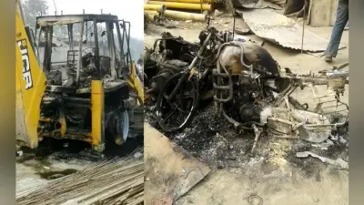 पुल निर्माण कंपनी के बेस कैंप पर नक्सली हमले में मुंशी समेत कई मजदूर घायल, बम विस्फोट कर जेसीबी और बाइक फूंकी