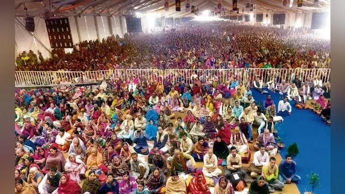 बेगूसराय : सत्संग में है व्यक्ति की मूल प्रकृति को बदलने की शक्ति : मोरारी बापू