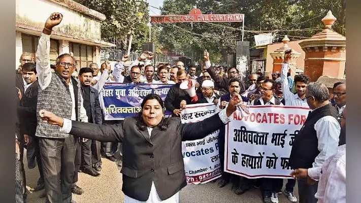 पटना : हाईकोर्ट वकील हत्याकांड में ताजुद्दीन पर टिकी शक की सूई, हत्या से पहले हो गया अंडरग्राउंड