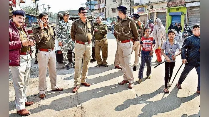 रांची : ब्राउन सुगर कारोबार का विरोध करने पर मार डाला, पिता-पुत्र व पत्नी सहित चार गिरफ्तार