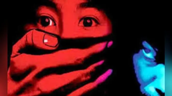 मालदा : बेहोश कर आठवीं की छात्रा का अपहरण, प्रेम प्रस्ताव ठुकराने के बाद छात्रा को बेचने के फिराक में थे आरोपी