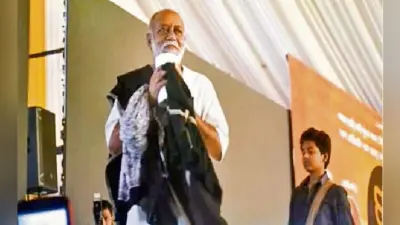 बेगूसराय : रावण मोह और कुंभकर्ण अभिमान का प्रतीक : मोरारी बापू