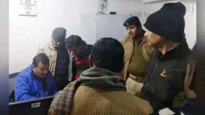 नकाबपोश डकैतों ने बंदूक के बल पर तीन लाख रुपये लूटे, कंपनी के कर्मियों को बंधक बना दिया घटना को अंजाम