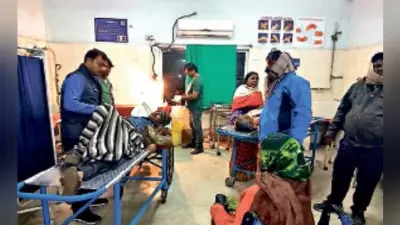 आसनसोल : बारात से लौटने के दौरान मिनी बस को ट्रक ने मार दी टक्क्र, खुशियों में लगा ग्रहण, 14 यात्री गंभीर