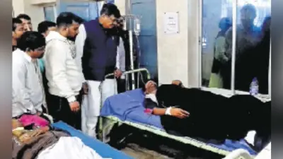 दिनहाटा : स्कूल में घुसकर शिक्षक पर जानलेवा हमला, शिक्षक के परिजनों को भी पीट-पीटकर किया घायल