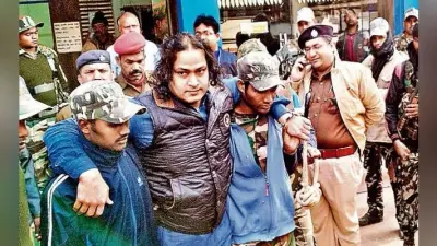 दुमका : …जब दुमका जेल में बंद गैंगस्टर अखिलेश के पेट-घुटने में उठा दर्द, भारी सुरक्षा में कराया गया अल्ट्रासाउंड