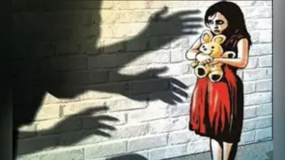 पति को पत्नी के चरित्र पर था शक, तो 6 साल की बेटी संग दुष्कर्म कर मार डाला, और फिर…