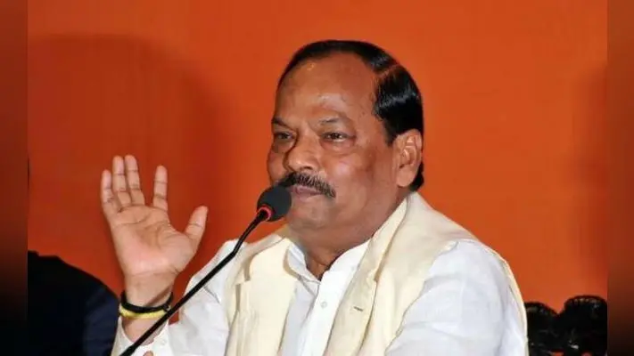 सीएम रघुवर दास ने आयोग के साथ की समीक्षा बैठक, बोले पिछड़ा वर्ग को आबादी के अनुरूप मिलेगा आरक्षण