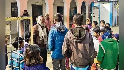 मिड-डे मील के चावल के बोरे में मिला मरा चूहा, छात्रों ने खाने से किया इन्कार