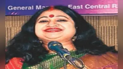 चुनाव आइकन बनायी गयीं बिहार की प्रसिद्ध लोक गायिका नीतू नवगीत